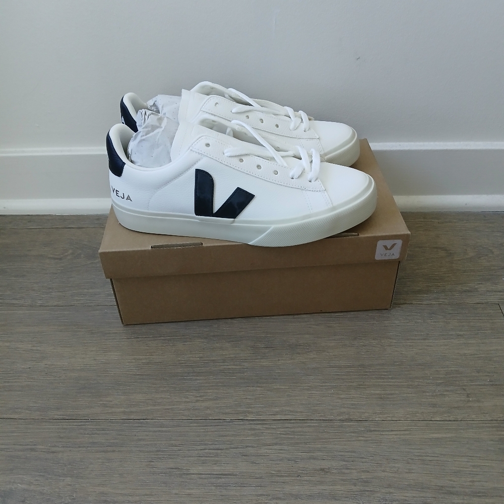 Veja Campo Leather Sneakers - Picture 5 of 11